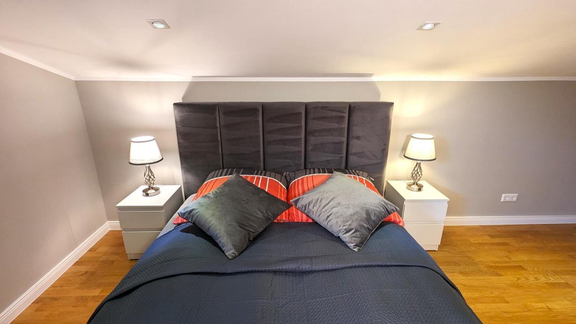 3 Rooms - Zimmervermietung Naehe Flughafen Ber - Gratis Wlan, Parken & Netflix Berlim Exterior foto