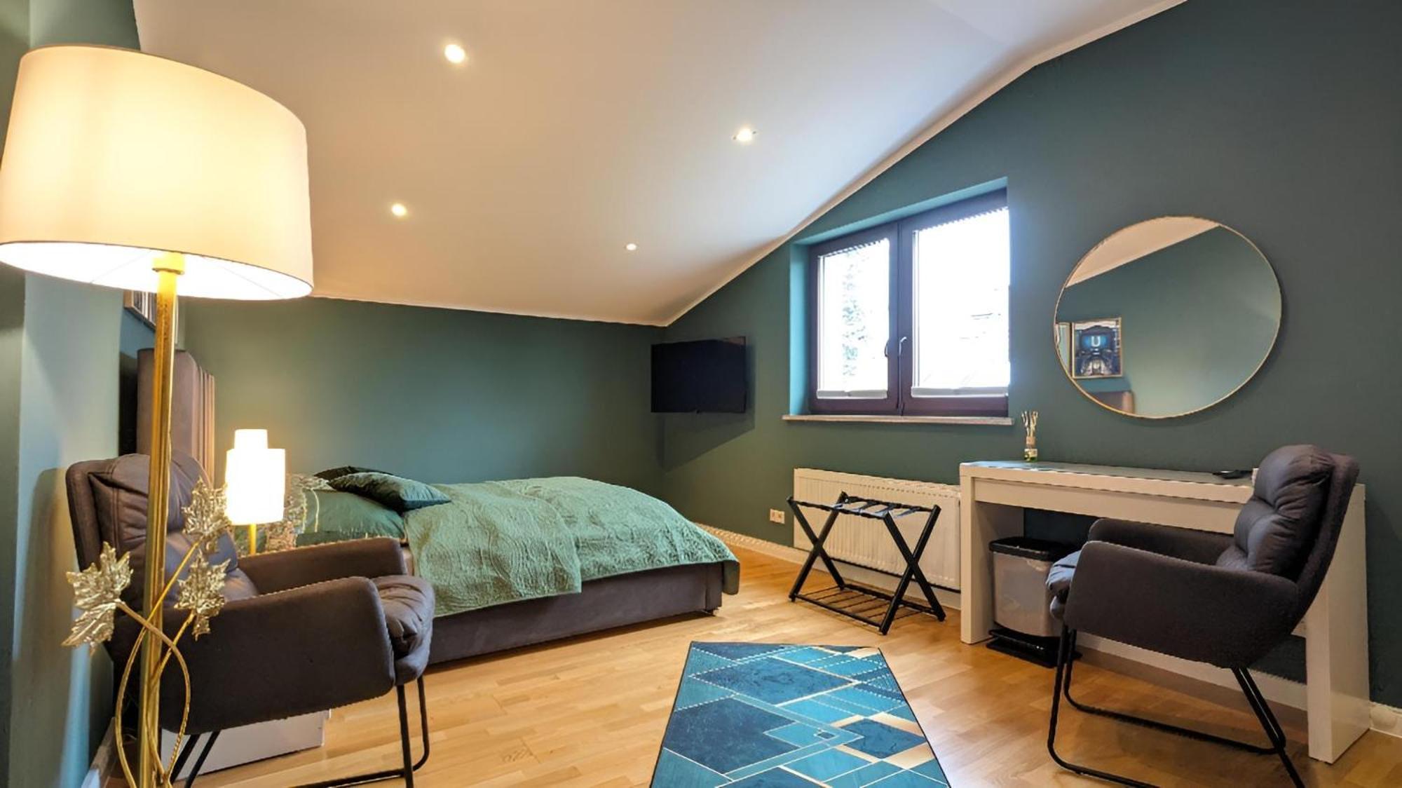 3 Rooms - Zimmervermietung Naehe Flughafen Ber - Gratis Wlan, Parken & Netflix Berlim Exterior foto