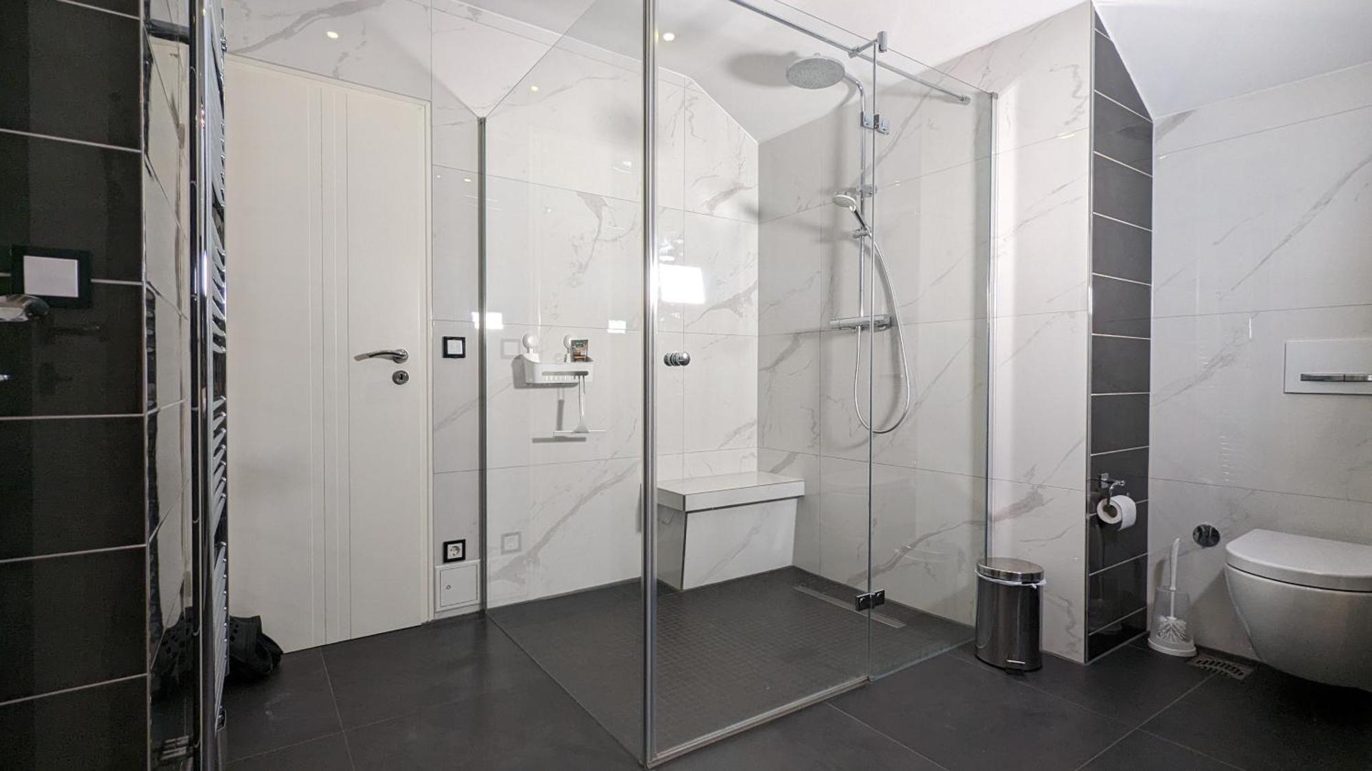 3 Rooms - Zimmervermietung Naehe Flughafen Ber - Gratis Wlan, Parken & Netflix Berlim Exterior foto